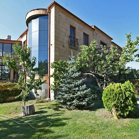Villa In Nork Yerevan Exterior photo
