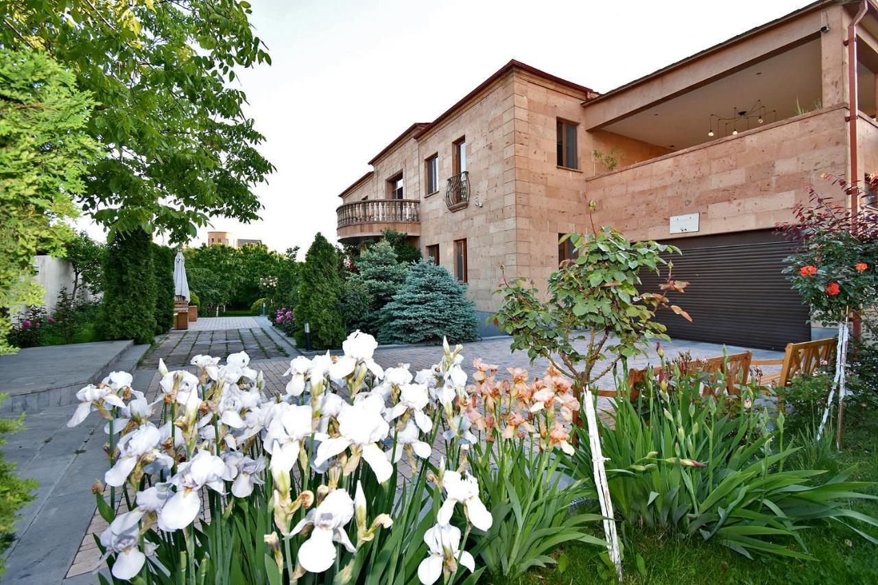 Villa In Nork Yerevan Exterior photo