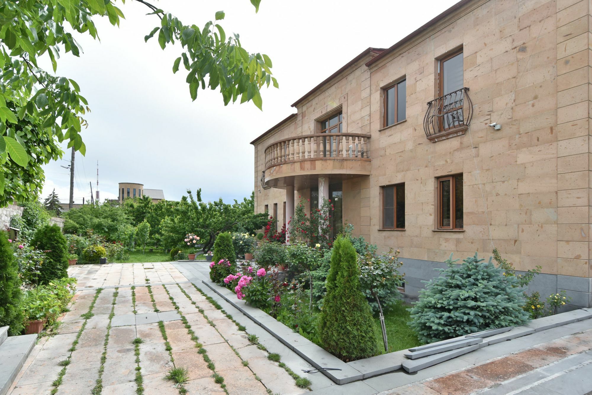Villa In Nork Yerevan Exterior photo